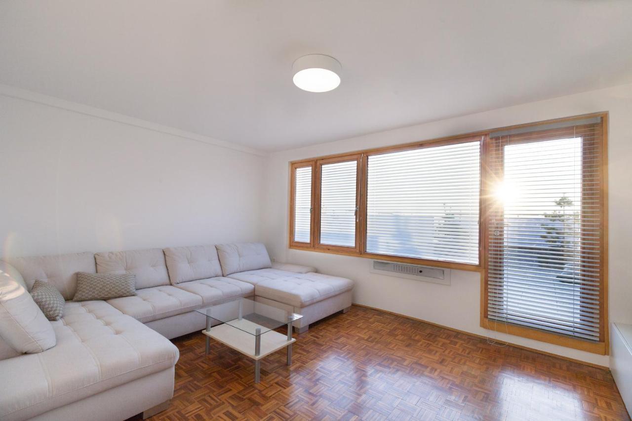 Bright Penthaus Apartement, With A Wonderful View ليوبليانا المظهر الخارجي الصورة